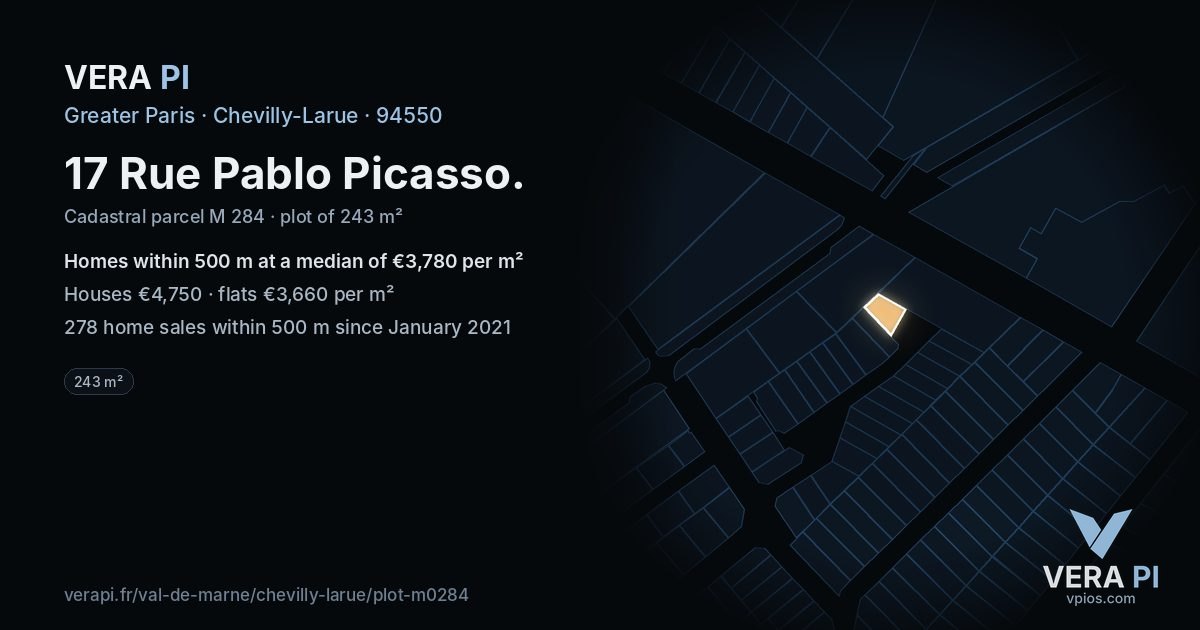 17 Rue Pablo Picasso, Chevilly-Larue at night – the plot lit, the parcels around coloured by the prices near them