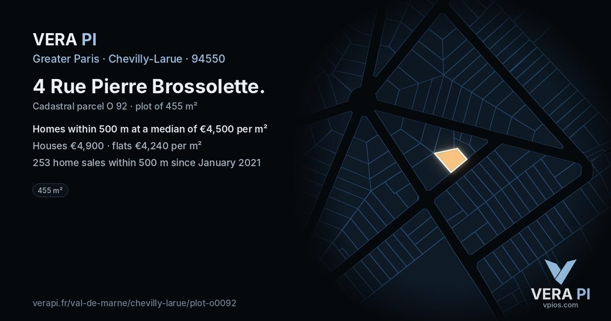 4 Rue Pierre Brossolette, Chevilly-Larue at night – the plot lit, the parcels around coloured by the prices near them