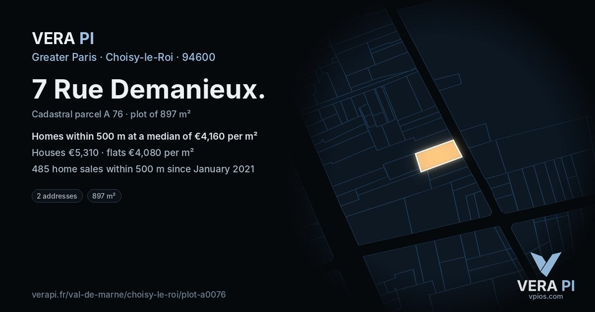7 Rue Demanieux, Choisy-le-Roi at night – the plot lit, the parcels around coloured by the prices near them