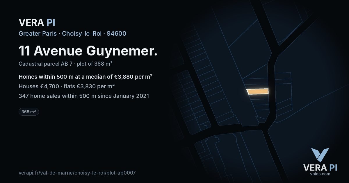 11 Avenue Guynemer, Choisy-le-Roi at night – the plot lit, the parcels around coloured by the prices near them