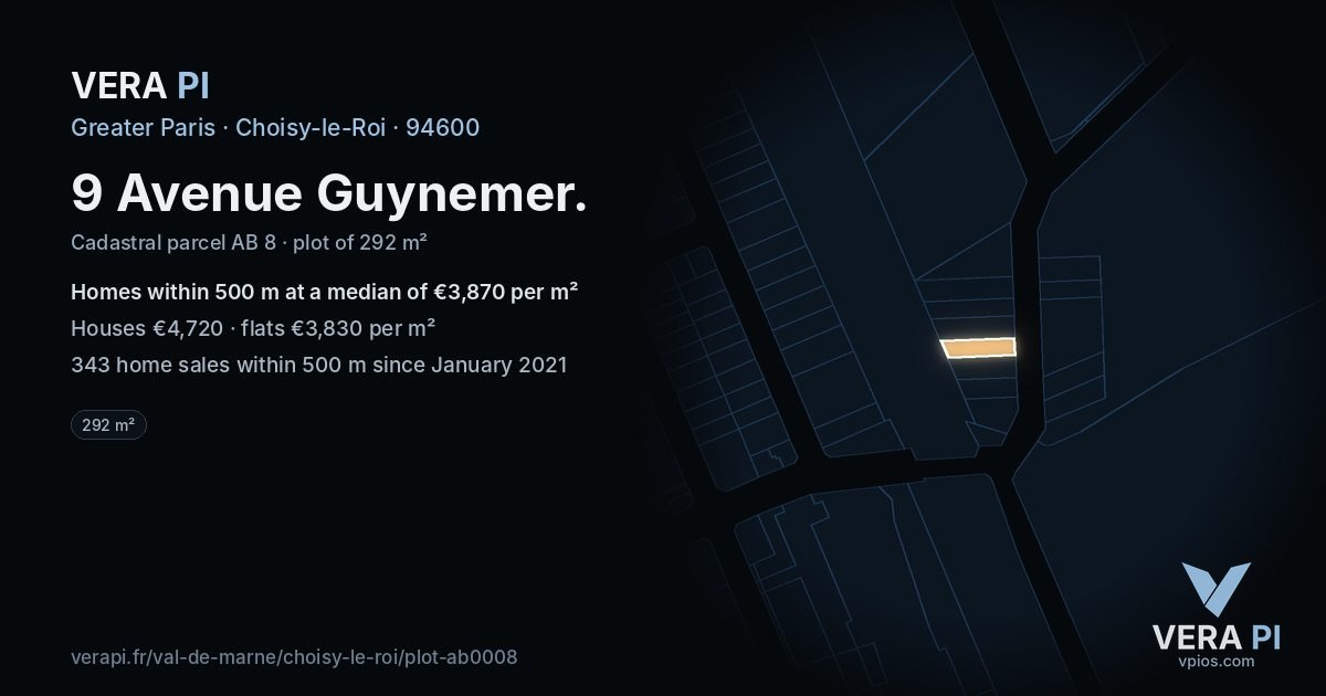 9 Avenue Guynemer, Choisy-le-Roi at night – the plot lit, the parcels around coloured by the prices near them