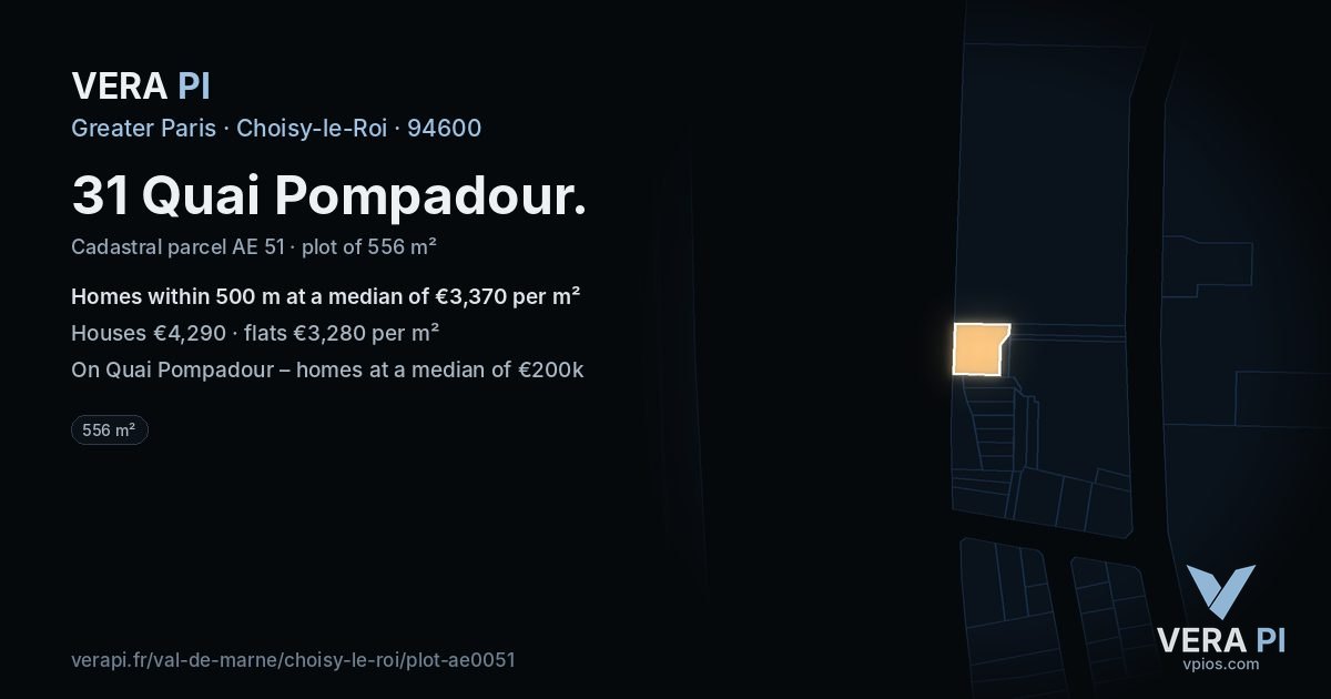 31 Quai Pompadour, Choisy-le-Roi at night – the plot lit, the parcels around coloured by the prices near them