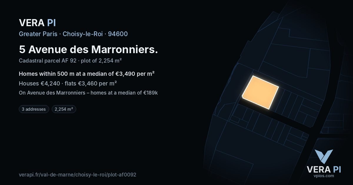 5 Avenue des Marronniers, Choisy-le-Roi at night – the plot lit, the parcels around coloured by the prices near them