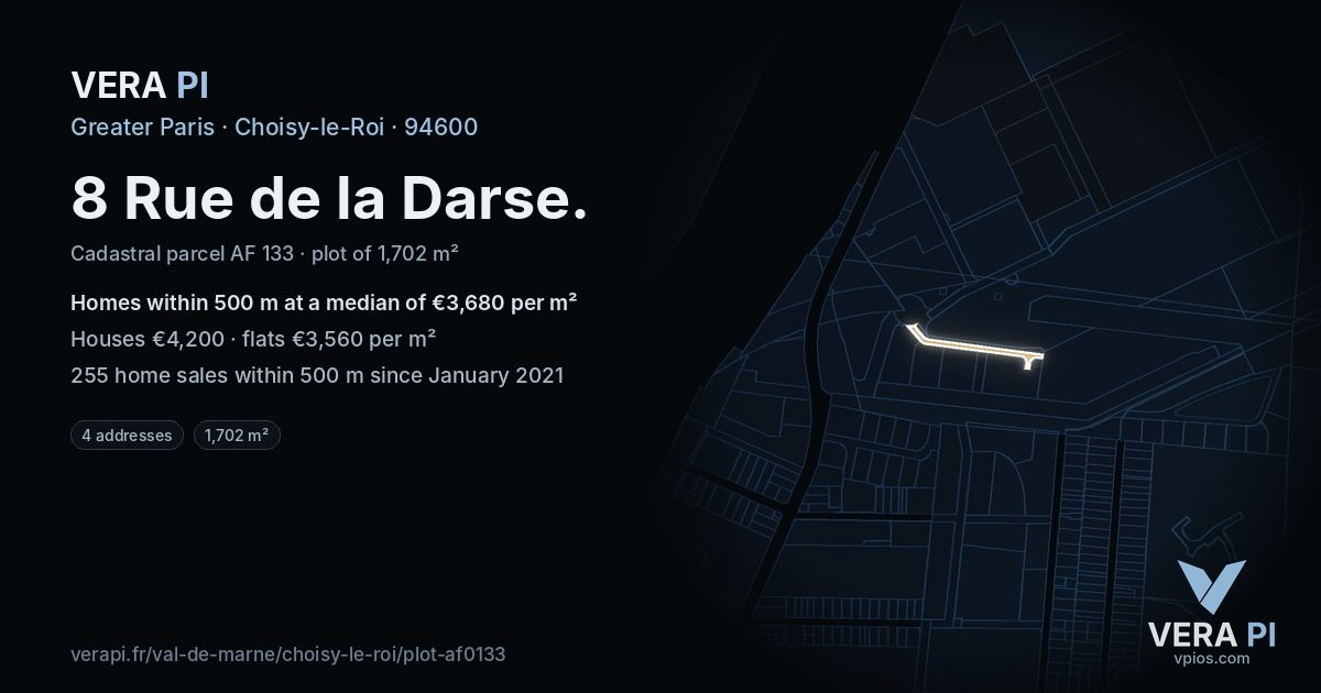 8 Rue de la Darse, Choisy-le-Roi at night – the plot lit, the parcels around coloured by the prices near them