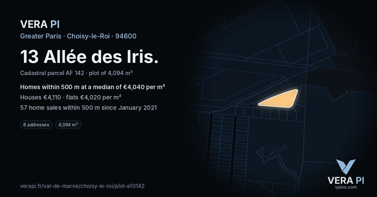 13 Allée des Iris, Choisy-le-Roi at night – the plot lit, the parcels around coloured by the prices near them