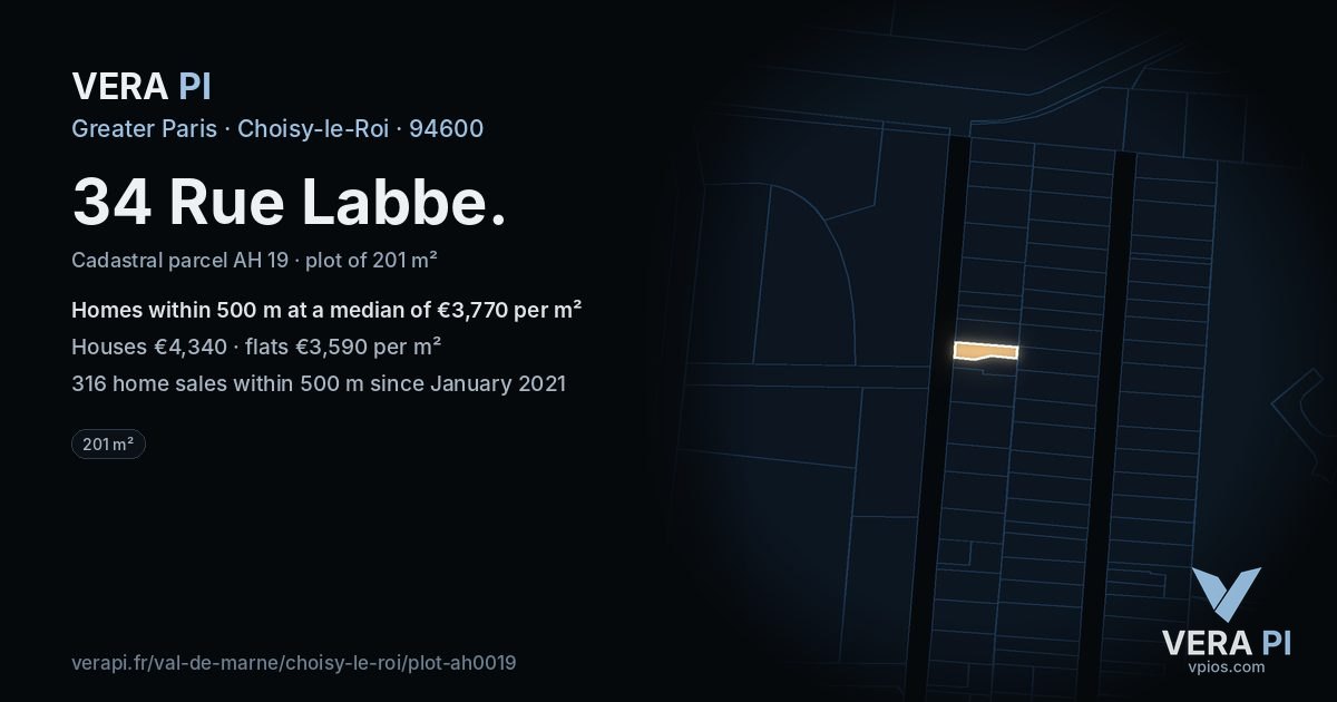 34 Rue Labbe, Choisy-le-Roi at night – the plot lit, the parcels around coloured by the prices near them
