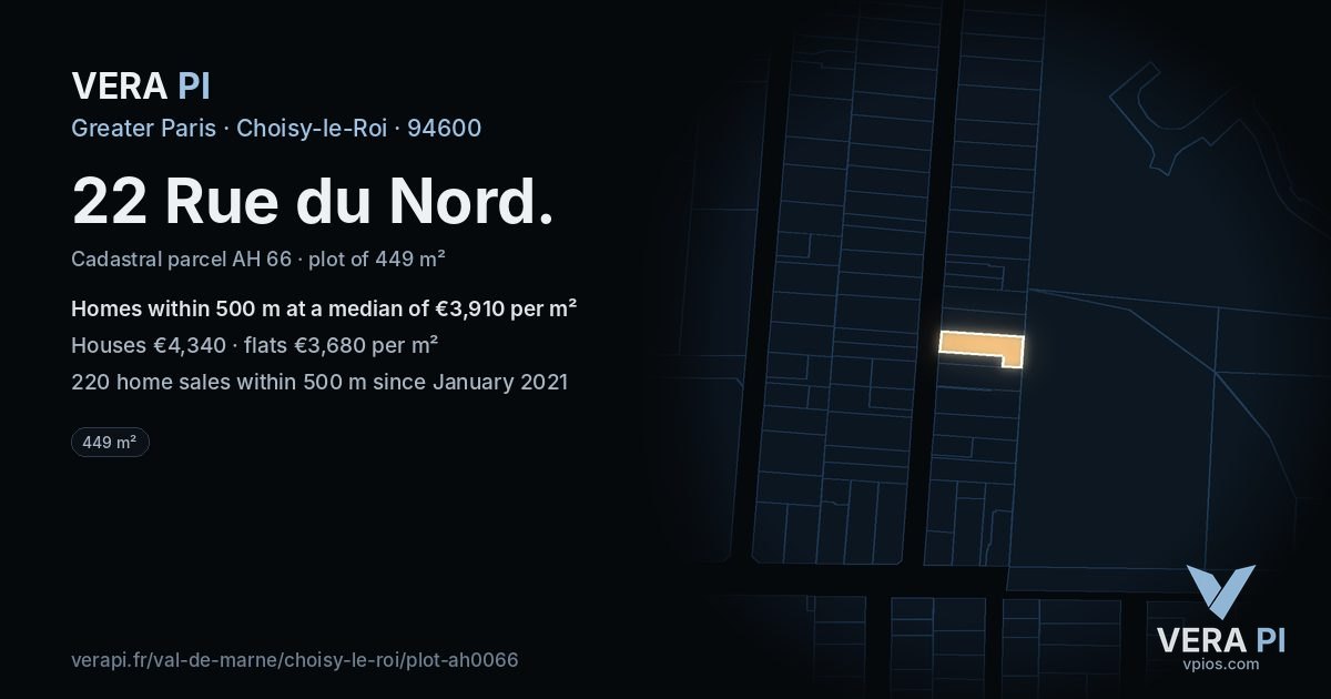 22 Rue du Nord, Choisy-le-Roi at night – the plot lit, the parcels around coloured by the prices near them