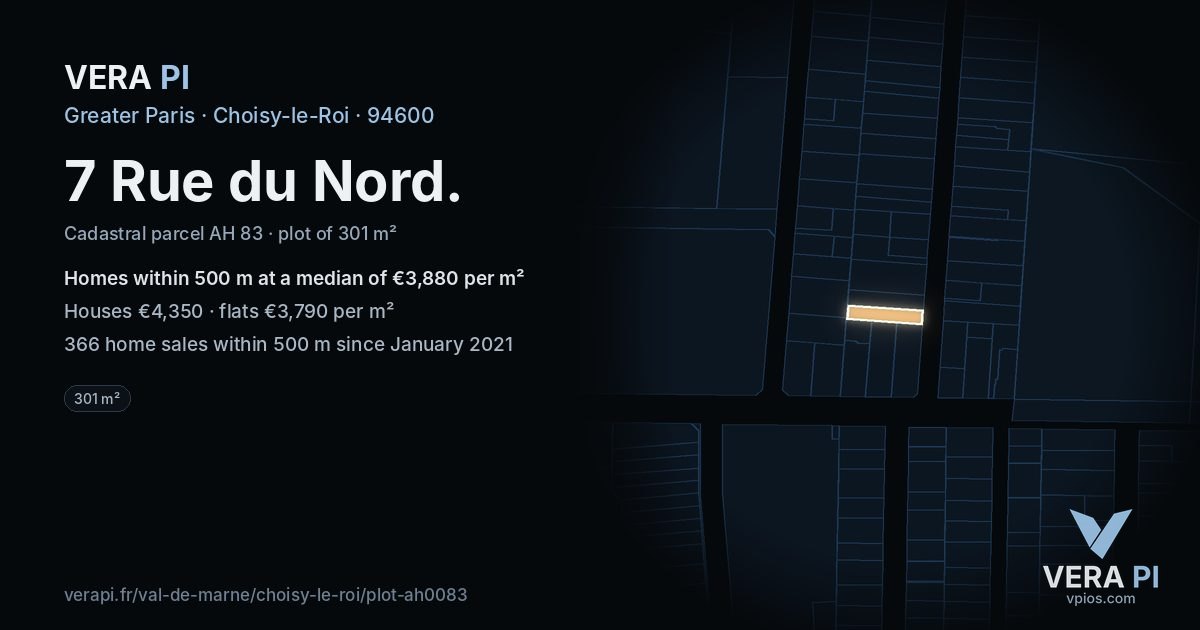 7 Rue du Nord, Choisy-le-Roi at night – the plot lit, the parcels around coloured by the prices near them
