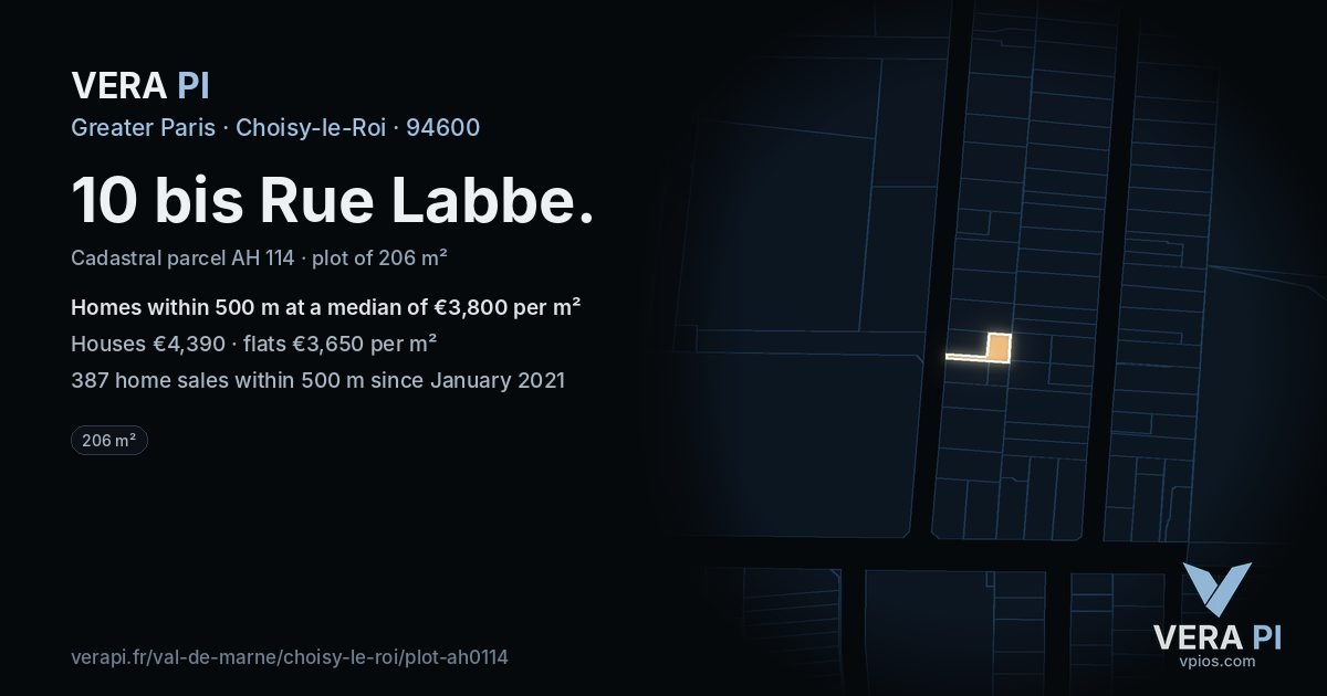 10 bis Rue Labbe, Choisy-le-Roi at night – the plot lit, the parcels around coloured by the prices near them
