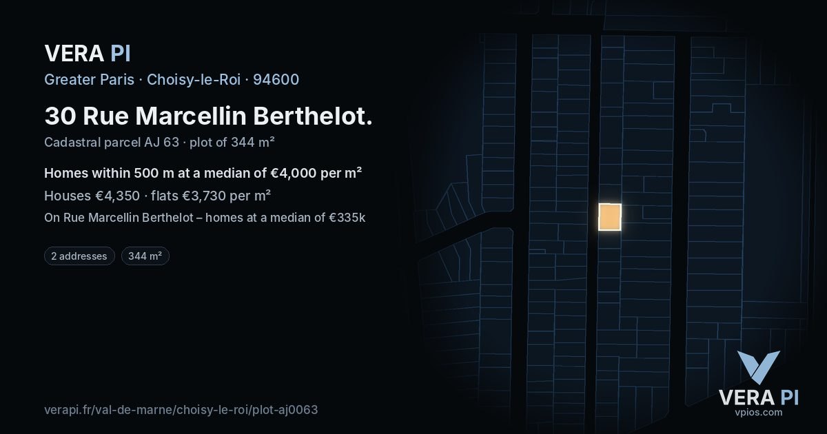 30 Rue Marcellin Berthelot, Choisy-le-Roi at night – the plot lit, the parcels around coloured by the prices near them