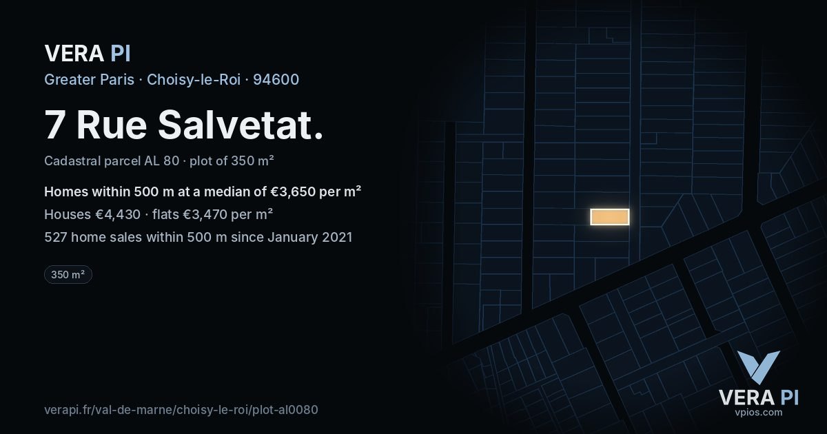 7 Rue Salvetat, Choisy-le-Roi at night – the plot lit, the parcels around coloured by the prices near them
