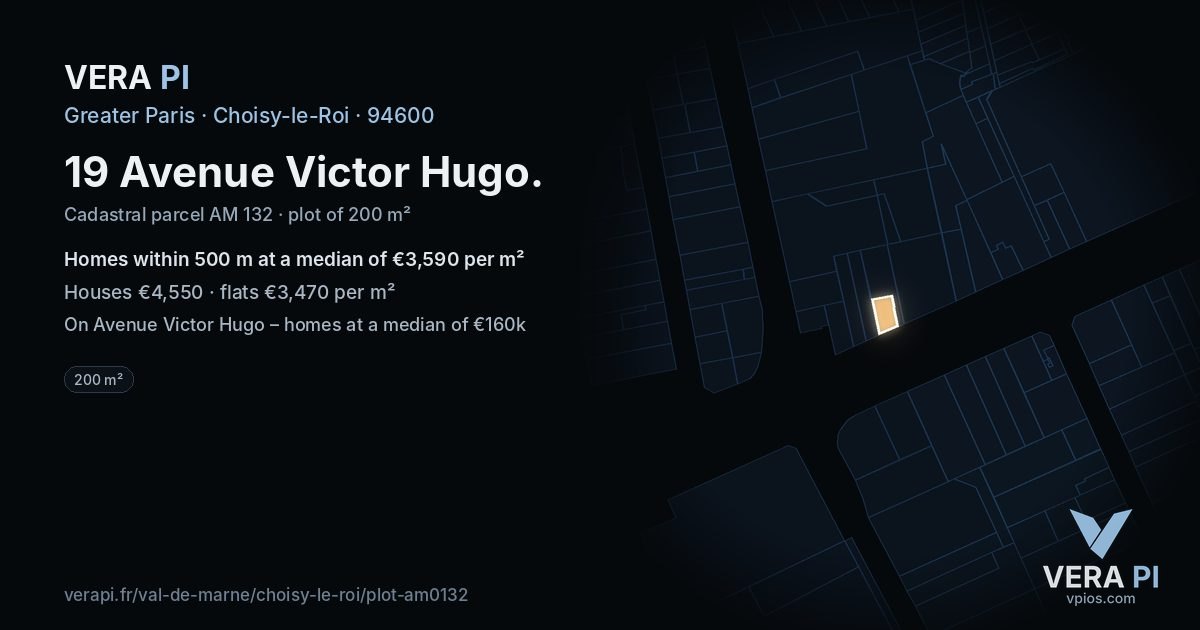 19 Avenue Victor Hugo, Choisy-le-Roi at night – the plot lit, the parcels around coloured by the prices near them