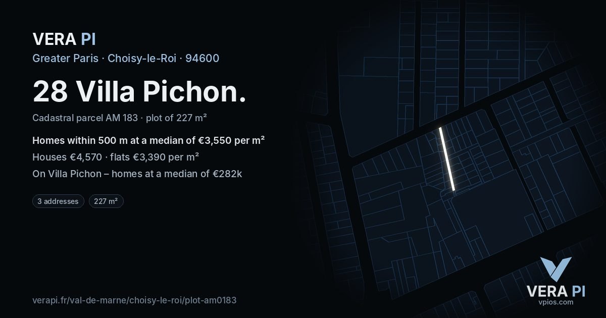 28 Villa Pichon, Choisy-le-Roi at night – the plot lit, the parcels around coloured by the prices near them