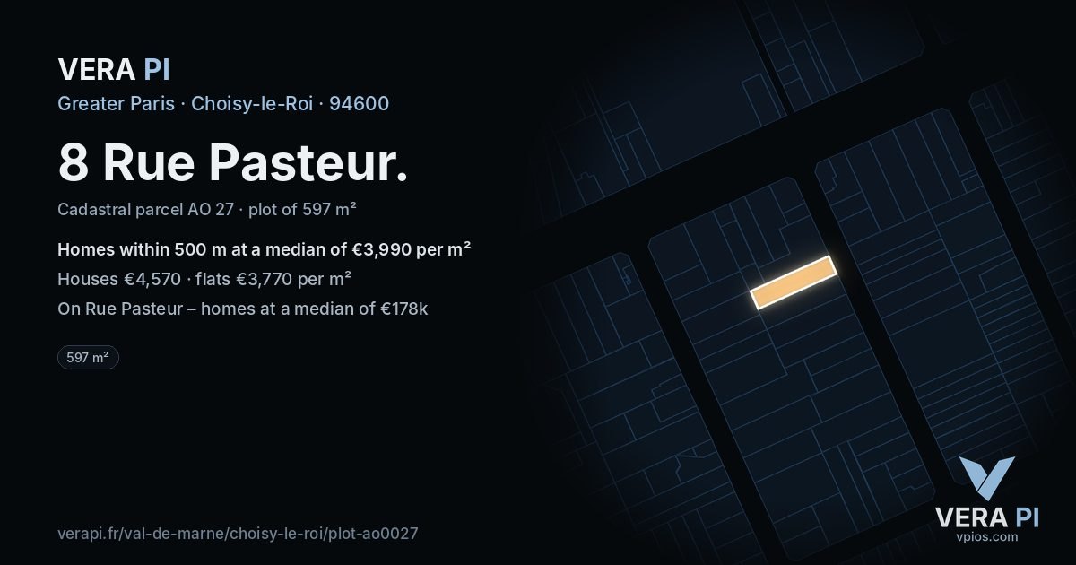 8 Rue Pasteur, Choisy-le-Roi at night – the plot lit, the parcels around coloured by the prices near them