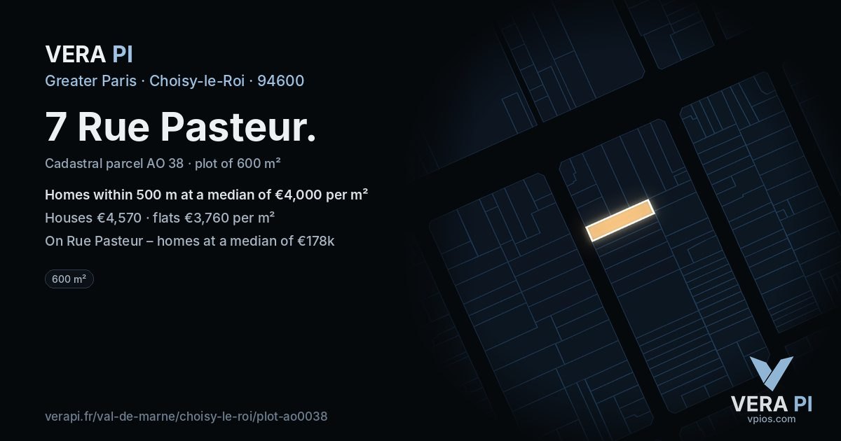 7 Rue Pasteur, Choisy-le-Roi at night – the plot lit, the parcels around coloured by the prices near them