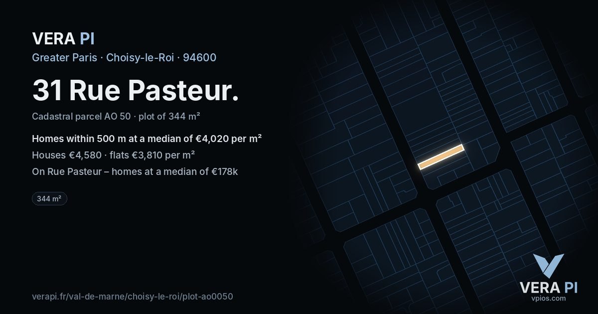 31 Rue Pasteur, Choisy-le-Roi at night – the plot lit, the parcels around coloured by the prices near them