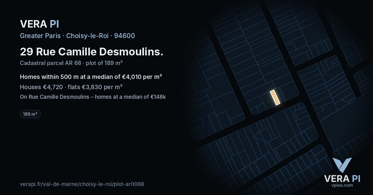 29 Rue Camille Desmoulins, Choisy-le-Roi at night – the plot lit, the parcels around coloured by the prices near them