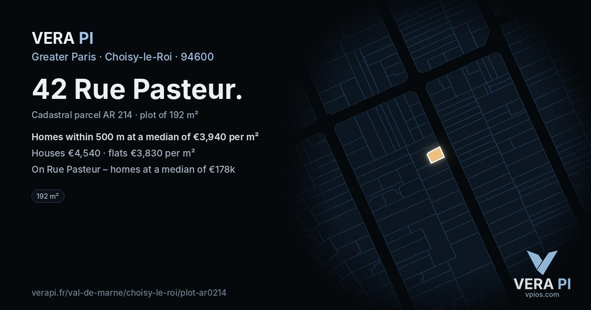 42 Rue Pasteur, Choisy-le-Roi at night – the plot lit, the parcels around coloured by the prices near them