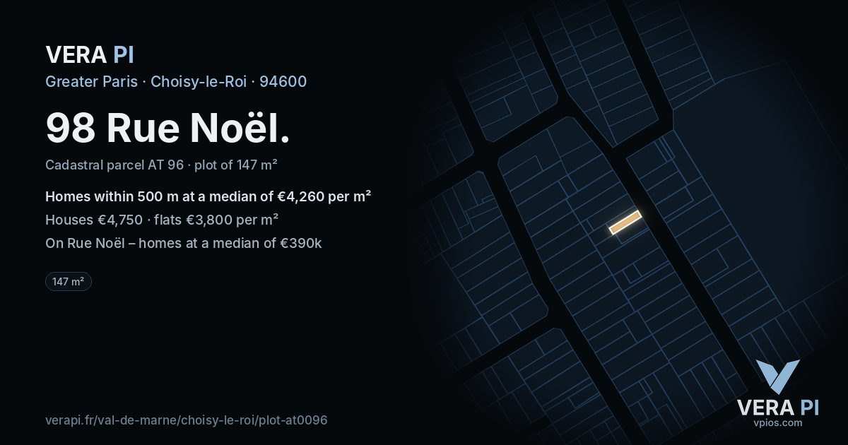 98 Rue Noël, Choisy-le-Roi at night – the plot lit, the parcels around coloured by the prices near them