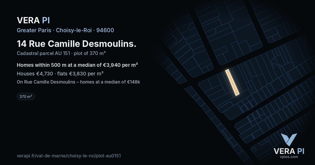 14 Rue Camille Desmoulins, Choisy-le-Roi at night – the plot lit, the parcels around coloured by the prices near them