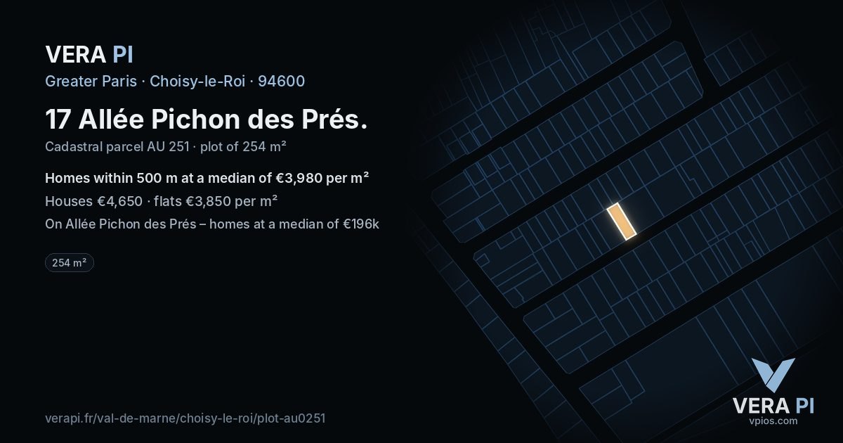 17 Allée Pichon des Prés, Choisy-le-Roi at night – the plot lit, the parcels around coloured by the prices near them