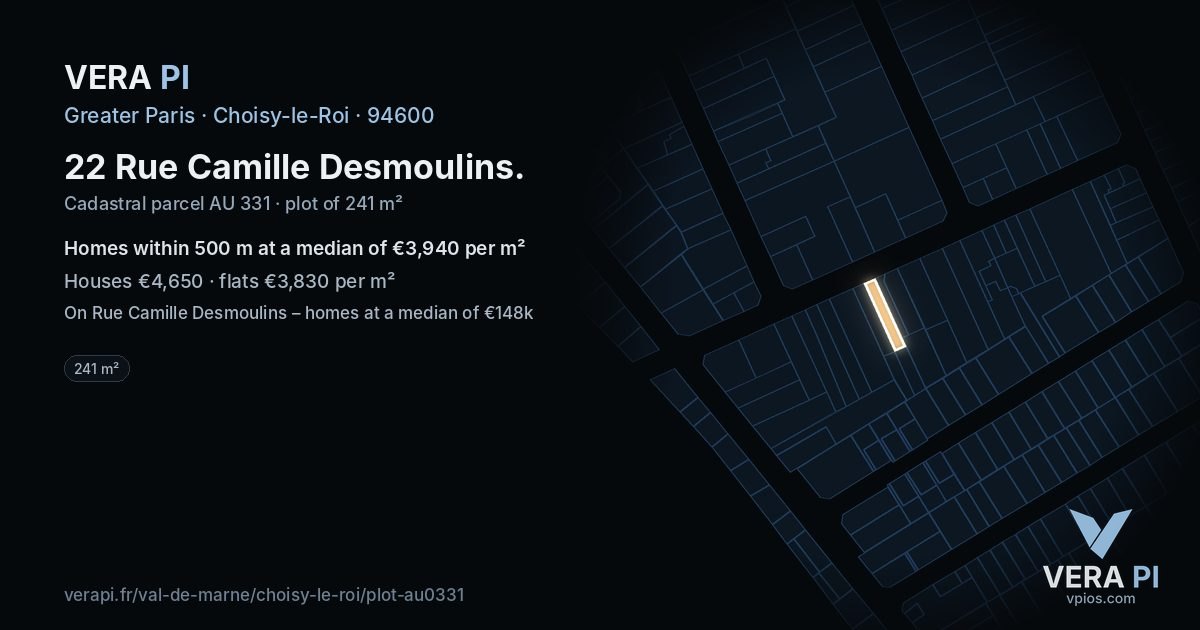 22 Rue Camille Desmoulins, Choisy-le-Roi at night – the plot lit, the parcels around coloured by the prices near them