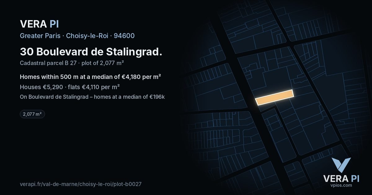 30 Boulevard de Stalingrad, Choisy-le-Roi at night – the plot lit, the parcels around coloured by the prices near them