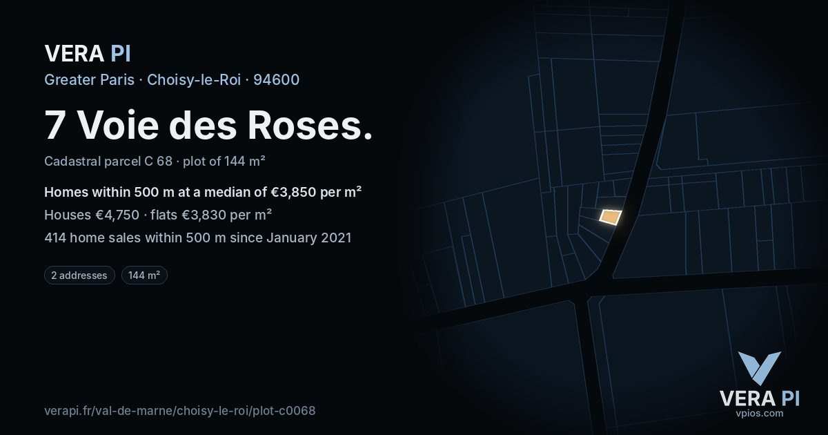 7 Voie des Roses, Choisy-le-Roi at night – the plot lit, the parcels around coloured by the prices near them