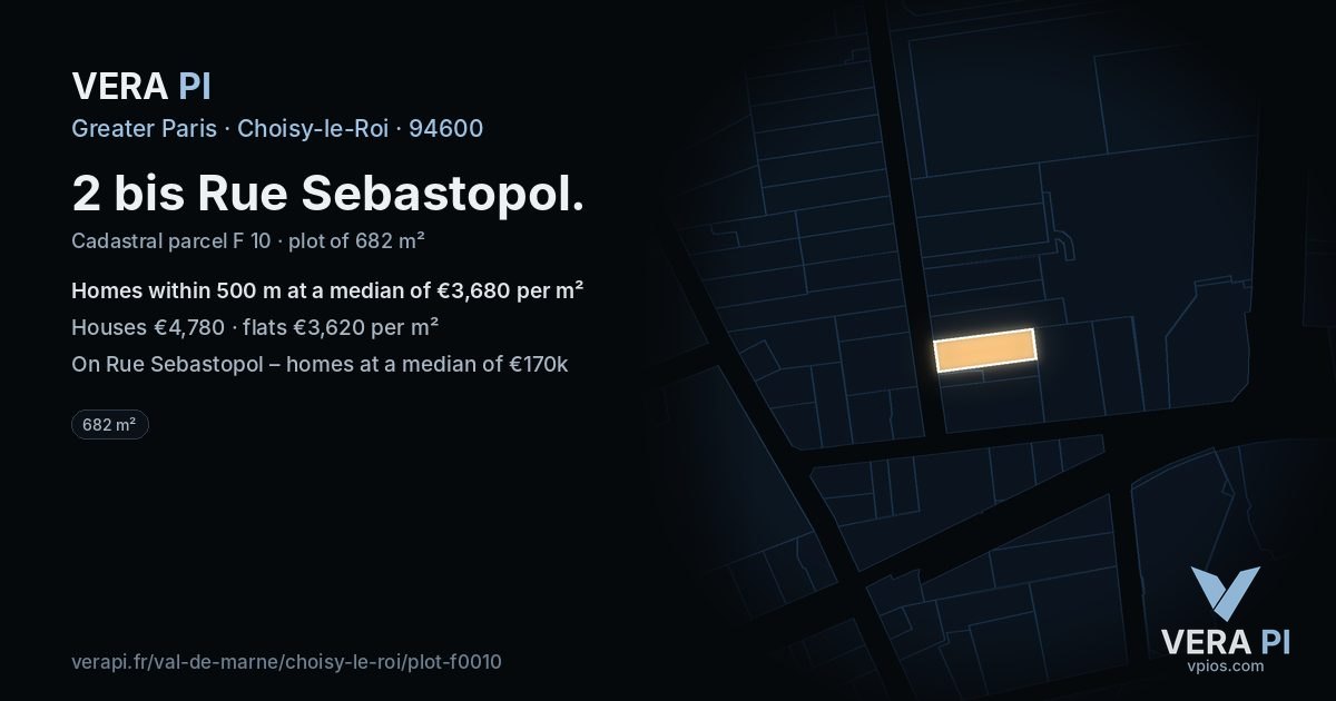 2 bis Rue Sebastopol, Choisy-le-Roi at night – the plot lit, the parcels around coloured by the prices near them
