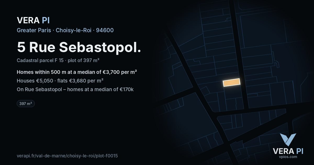 5 Rue Sebastopol, Choisy-le-Roi at night – the plot lit, the parcels around coloured by the prices near them