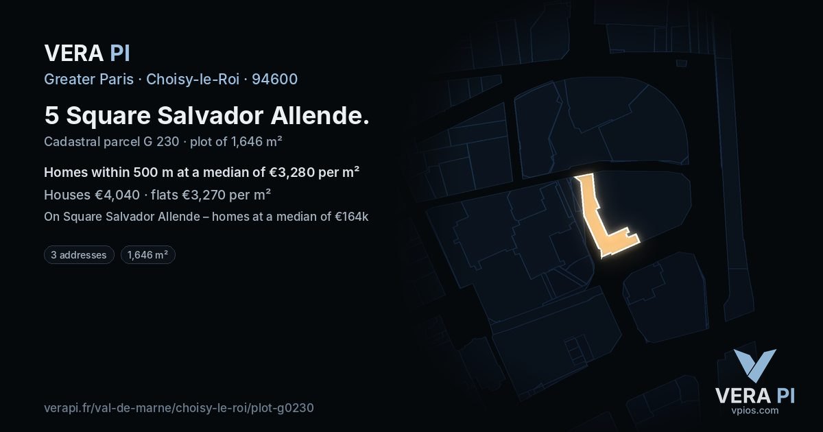 5 Square Salvador Allende, Choisy-le-Roi at night – the plot lit, the parcels around coloured by the prices near them