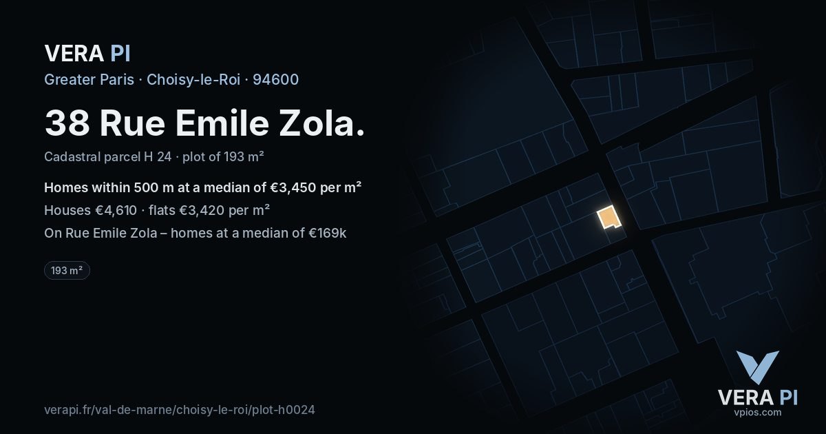 38 Rue Emile Zola, Choisy-le-Roi at night – the plot lit, the parcels around coloured by the prices near them
