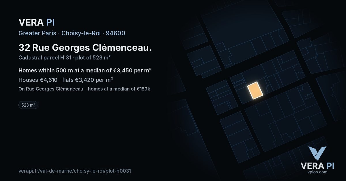 32 Rue Georges Clémenceau, Choisy-le-Roi at night – the plot lit, the parcels around coloured by the prices near them