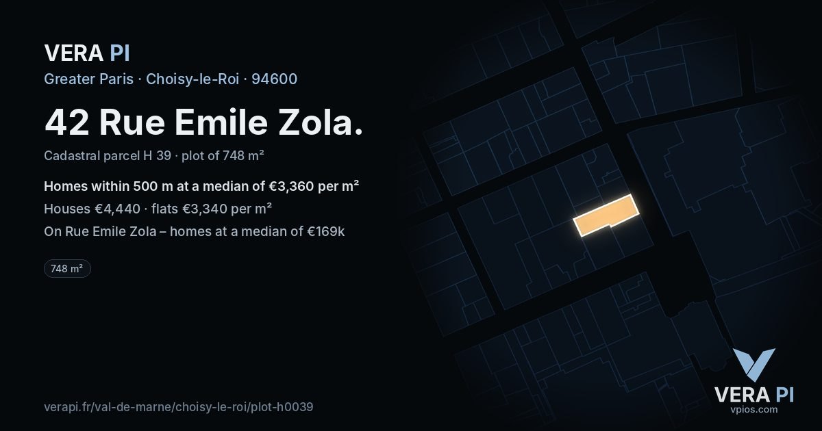 42 Rue Emile Zola, Choisy-le-Roi at night – the plot lit, the parcels around coloured by the prices near them