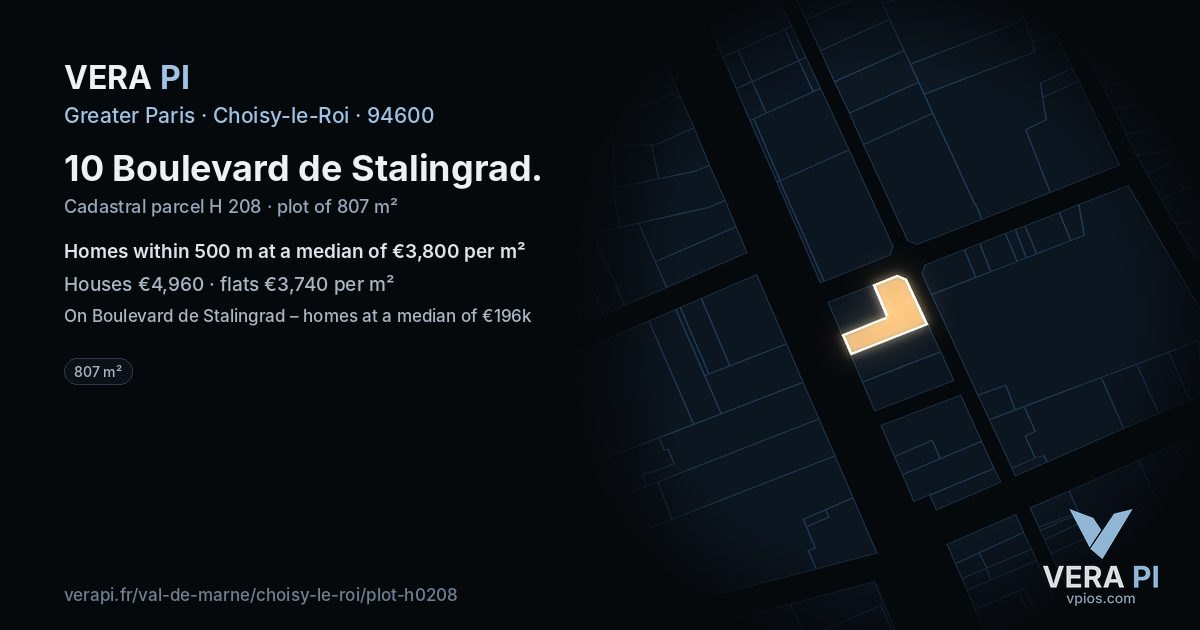 10 Boulevard de Stalingrad, Choisy-le-Roi at night – the plot lit, the parcels around coloured by the prices near them
