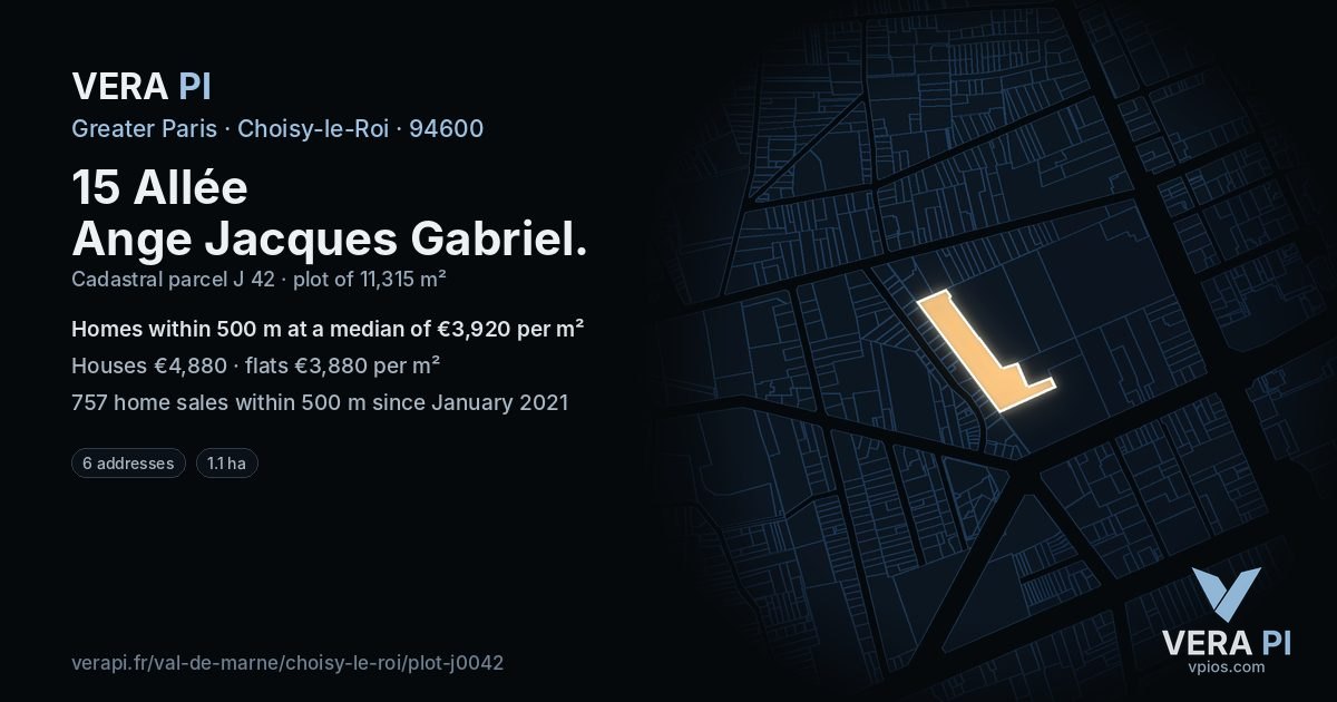 15 Allée Ange Jacques Gabriel, Choisy-le-Roi at night – the plot lit, the parcels around coloured by the prices near them