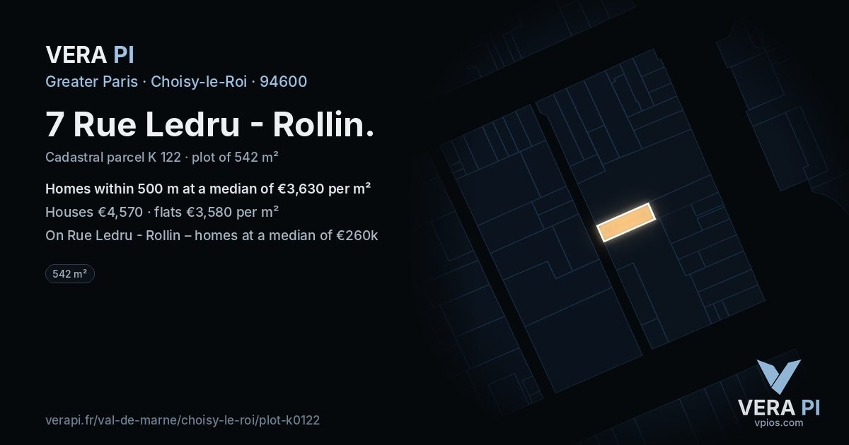 7 Rue Ledru - Rollin, Choisy-le-Roi at night – the plot lit, the parcels around coloured by the prices near them