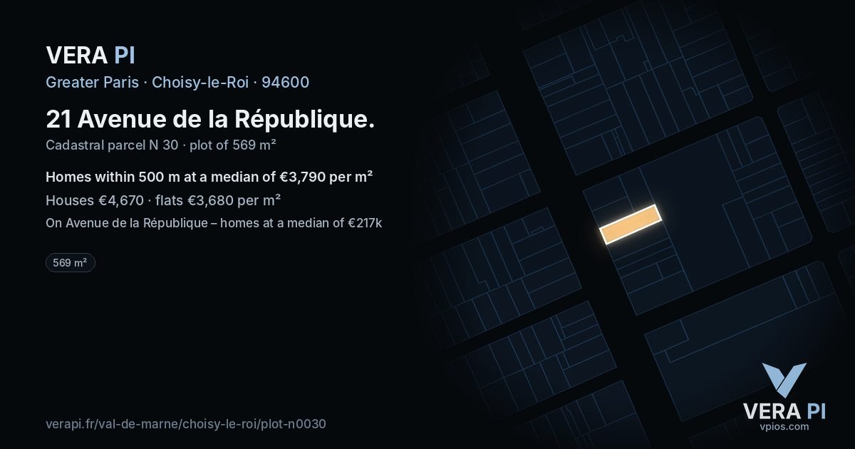 21 Avenue de la République, Choisy-le-Roi at night – the plot lit, the parcels around coloured by the prices near them