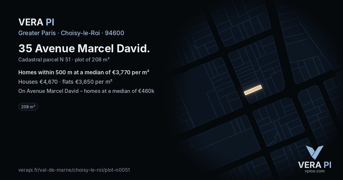 35 Avenue Marcel David, Choisy-le-Roi at night – the plot lit, the parcels around coloured by the prices near them