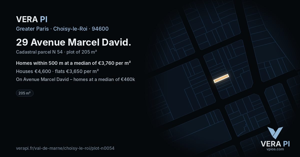 29 Avenue Marcel David, Choisy-le-Roi at night – the plot lit, the parcels around coloured by the prices near them