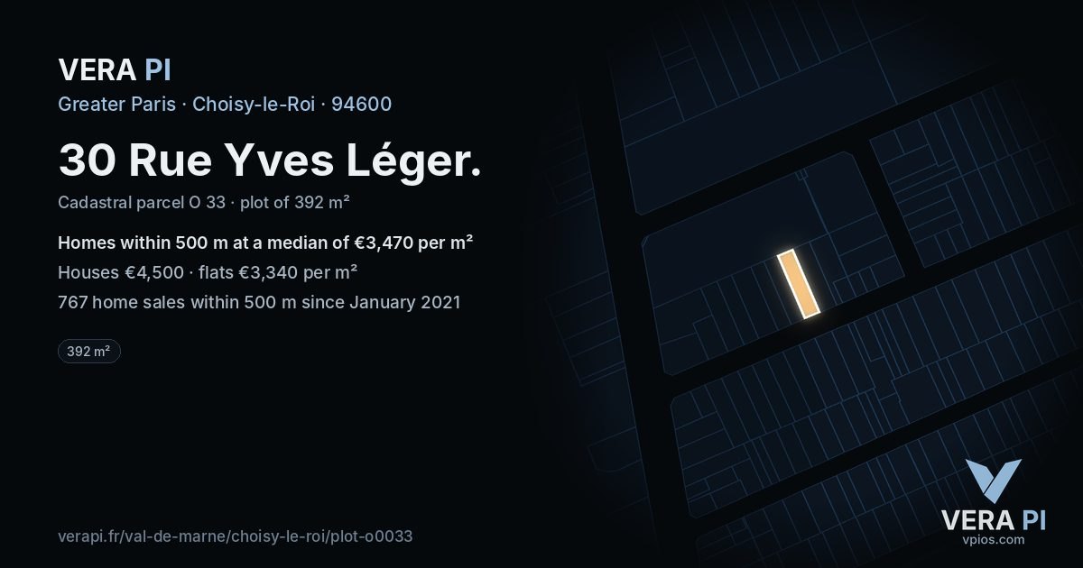 30 Rue Yves Léger, Choisy-le-Roi at night – the plot lit, the parcels around coloured by the prices near them