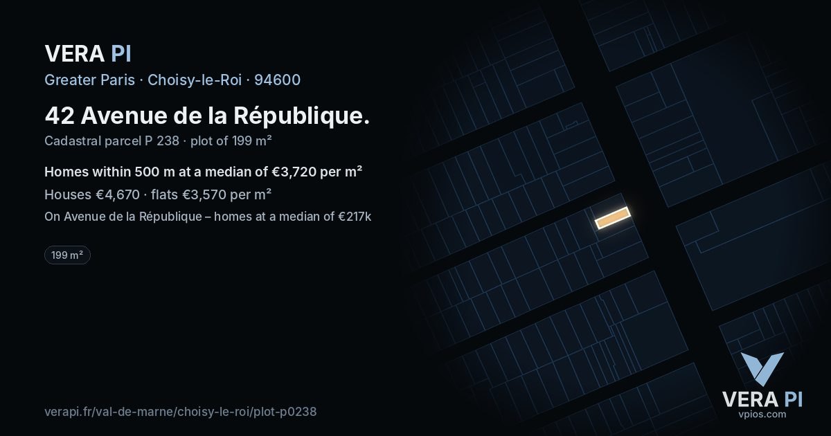 42 Avenue de la République, Choisy-le-Roi at night – the plot lit, the parcels around coloured by the prices near them