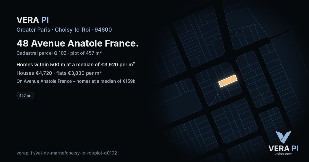 48 Avenue Anatole France, Choisy-le-Roi at night – the plot lit, the parcels around coloured by the prices near them