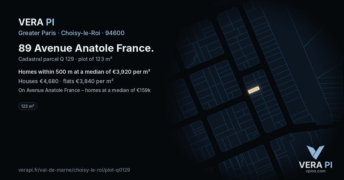 89 Avenue Anatole France, Choisy-le-Roi at night – the plot lit, the parcels around coloured by the prices near them