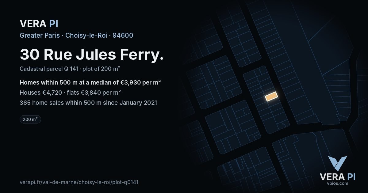 30 Rue Jules Ferry, Choisy-le-Roi at night – the plot lit, the parcels around coloured by the prices near them