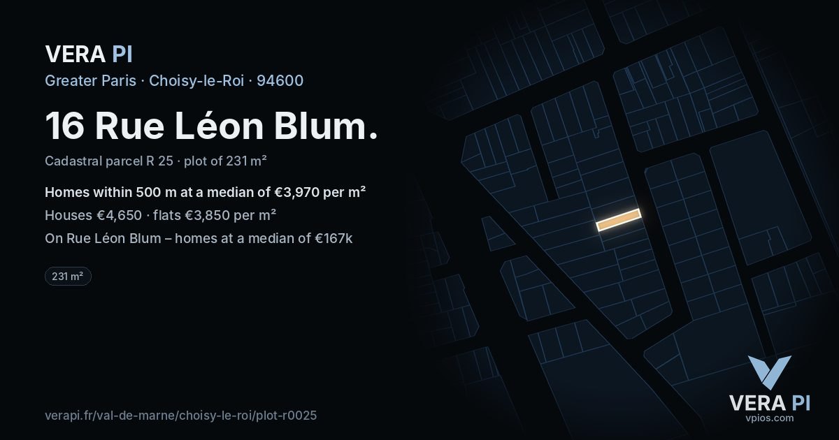 16 Rue Léon Blum, Choisy-le-Roi at night – the plot lit, the parcels around coloured by the prices near them