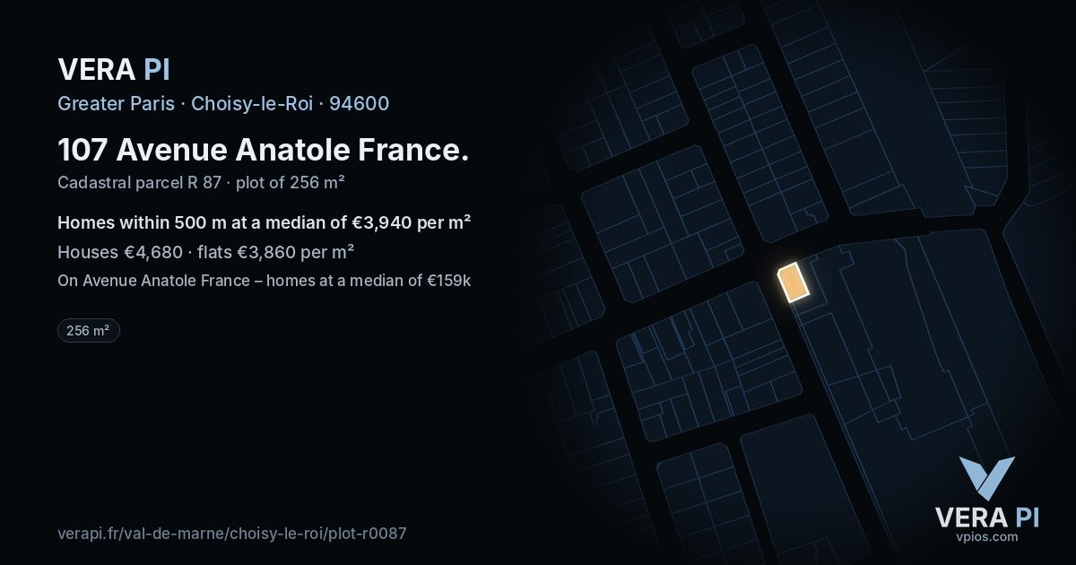107 Avenue Anatole France, Choisy-le-Roi at night – the plot lit, the parcels around coloured by the prices near them