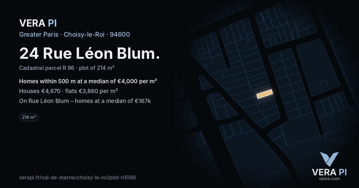 24 Rue Léon Blum, Choisy-le-Roi at night – the plot lit, the parcels around coloured by the prices near them