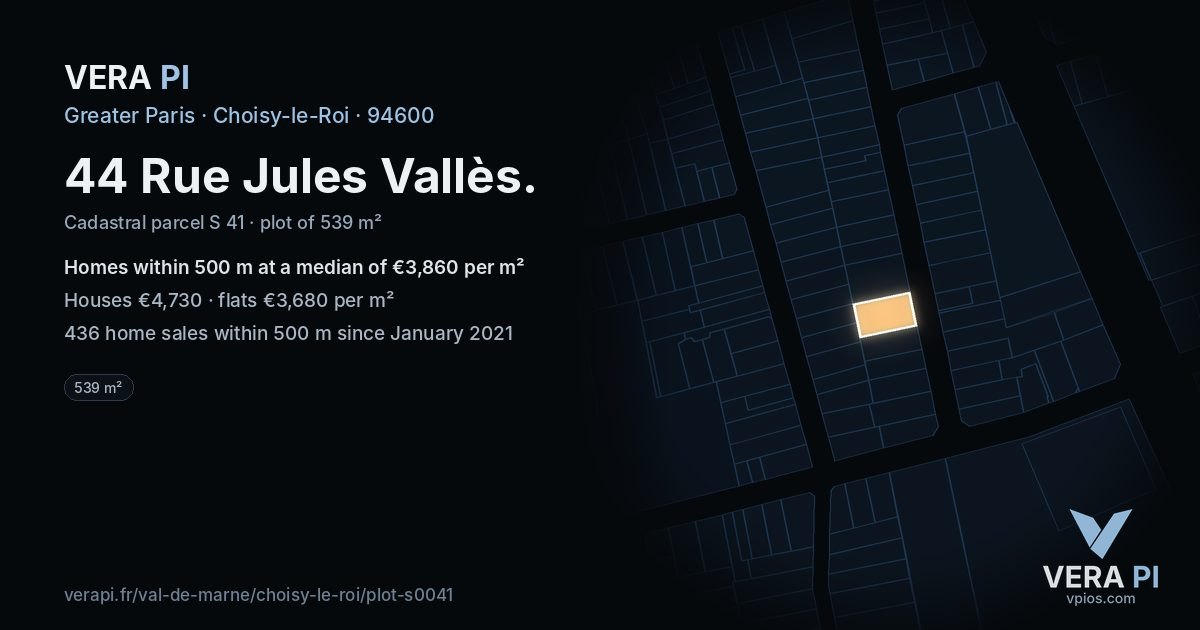 44 Rue Jules Vallès, Choisy-le-Roi at night – the plot lit, the parcels around coloured by the prices near them