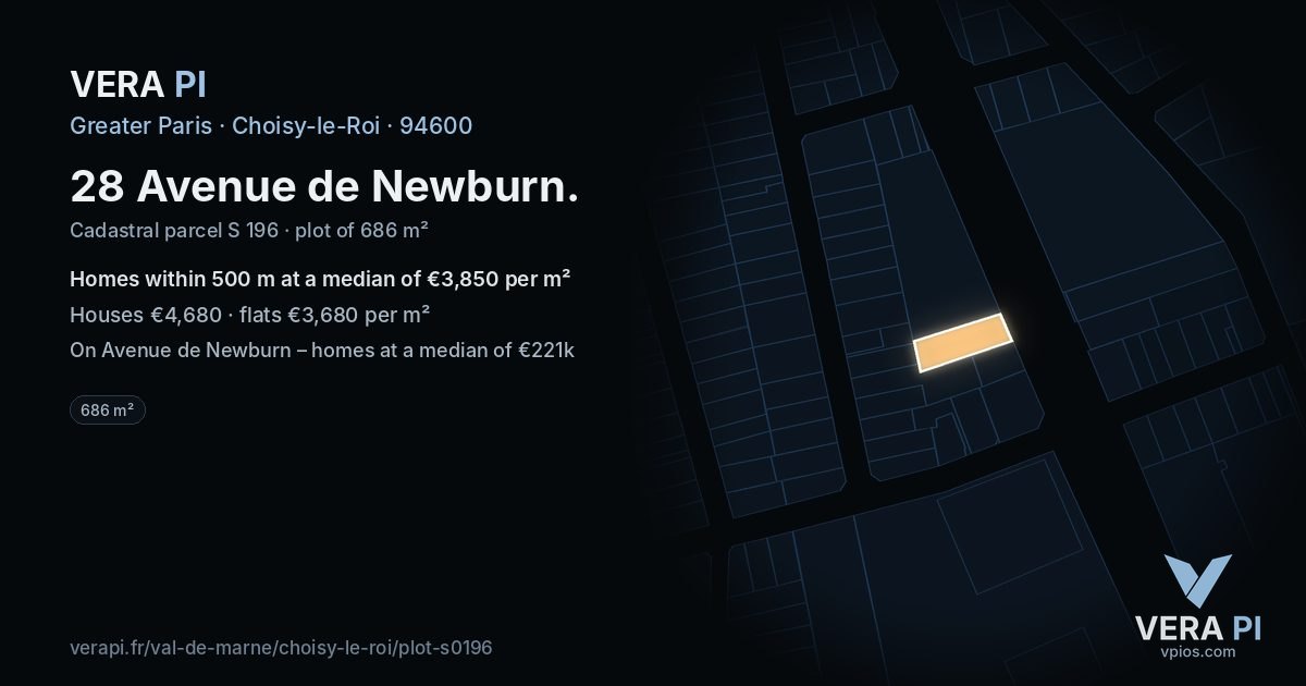 28 Avenue de Newburn, Choisy-le-Roi at night – the plot lit, the parcels around coloured by the prices near them